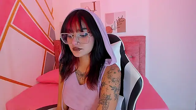 Lucy boobss online show from March 4, 3:12 am