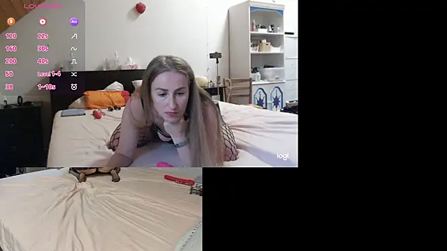 Snapshot of secret-sara chatting on September 12, 2:28 pm secret-sara online show from September 12, 2:28 pm