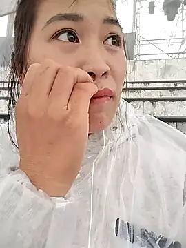 Snapshot of tuyetnhi-00 chatting on November 3, 2:02 am tuyetnhi-00 online show from November 3, 2:02 am