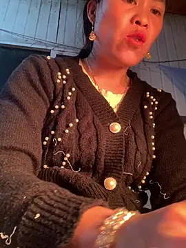 tuyetnhi-00 online show from January 15, 11:04 am