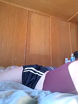 YoungLiisaxx online show from December 1, 11:59 am