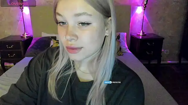 Diana Dream online show from November 13, 3:00 pm