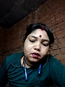 Priya tyagi online show from October 1, 9:32 pm