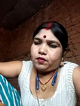 Priya tyagi online show from October 3, 10:01 am
