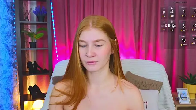 JuliaPowers  online show from November 6, 5:08 am