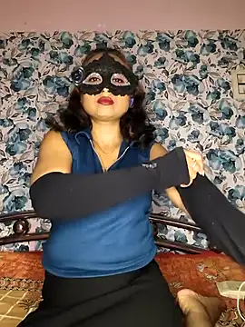 Snapshot of yours_sugar_babe chatting on February 17, 11:07 am yours sugar babe online show from February 17, 11:07 am