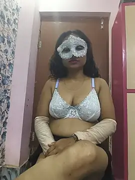 Snapshot of yours_sugar_babe chatting on July 14, 10:21 am yours sugar babe online show from July 14, 10:21 am