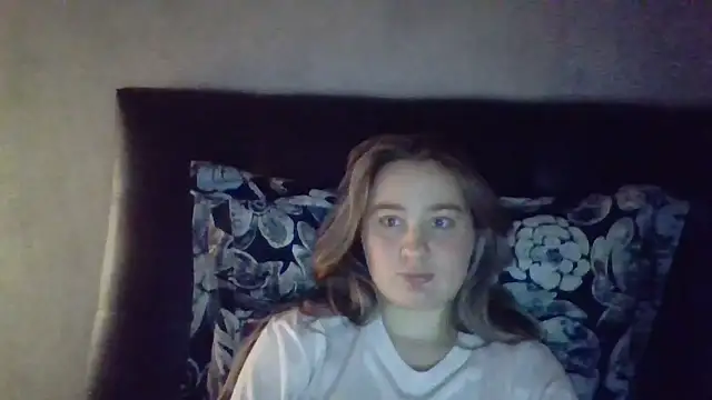 Karyllia online show from October 5, 10:18 pm