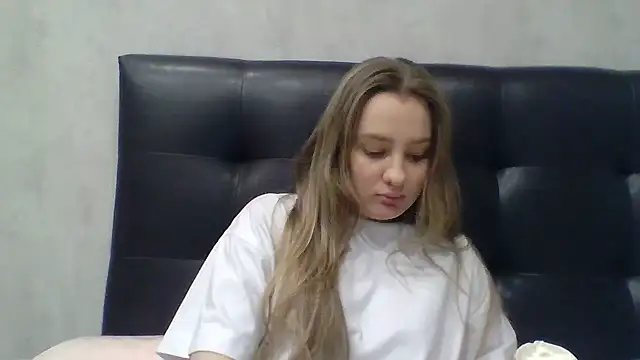 Karyllia online show from October 6, 4:26 pm