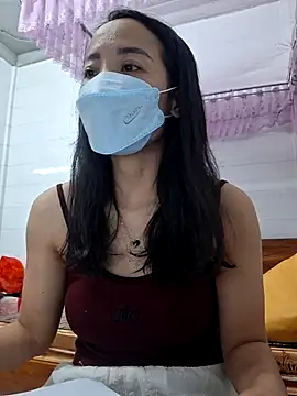 LazdyLy online show from September 18, 1:35 pm