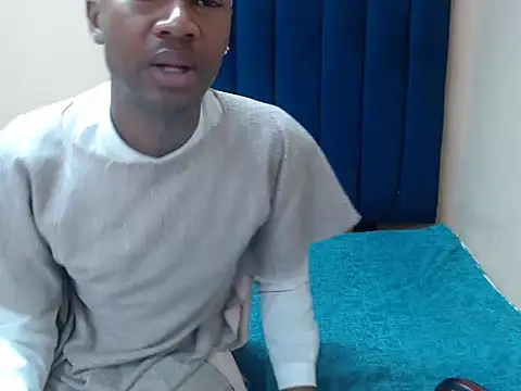 Snapshot of SexyGagaxx chatting on November 10, 8:35 am SexyGagaxx online show from November 10, 8:35 am