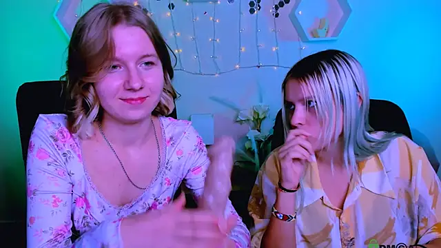 gloria bubble online show from November 14, 10:29 pm