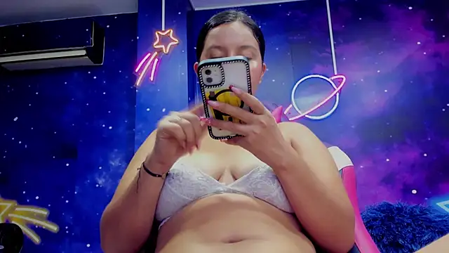 Thalia Cortea online show from November 18, 3:34 am