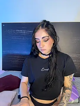 sharlot24 online show from March 28, 3:06 am