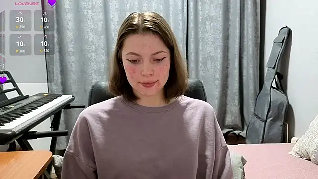 CutieAnny online show from June 4, 7:42 pm