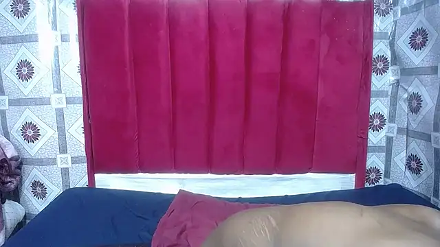 Amber-Diamondxxx online show from September 28, 8:20 am