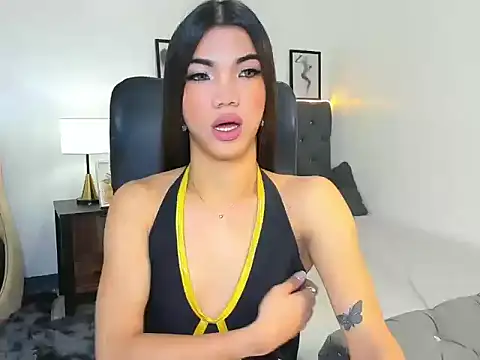 CassieSommereux online show from October 20, 4:02 am