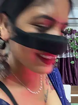 Snapshot of V-Hot-Sweti chatting on October 16, 7:37 pm V-Hot-Sweti online show from October 16, 7:37 pm