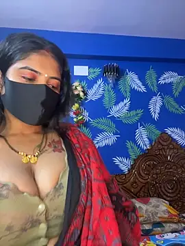 Snapshot of V-Hot-Sweti chatting on November 10, 11:20 am V-Hot-Sweti online show from November 10, 11:20 am