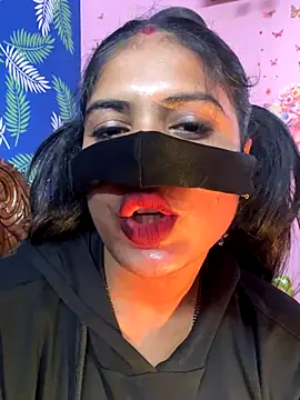 Snapshot of V-Hot-Sweti chatting on November 11, 3:06 am V-Hot-Sweti online show from November 11, 3:06 am