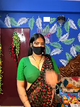 Snapshot of V-Hot-Sweti chatting on November 13, 9:30 am V-Hot-Sweti online show from November 13, 9:30 am