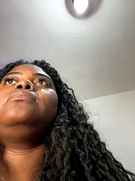 LunaSthena online show from November 21, 10:52 pm