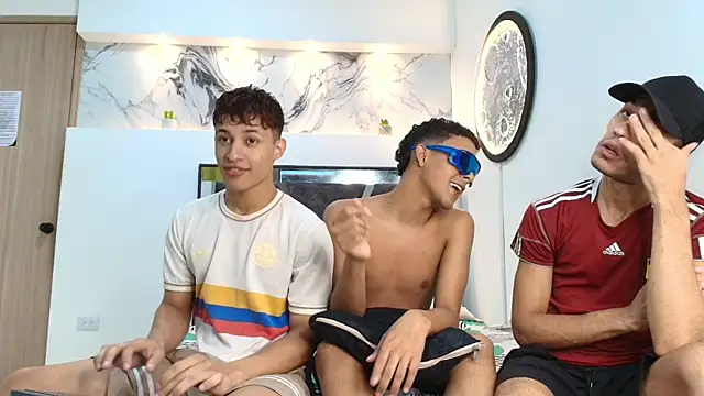 GRETTY BOYS online show from October 20, 7:20 am