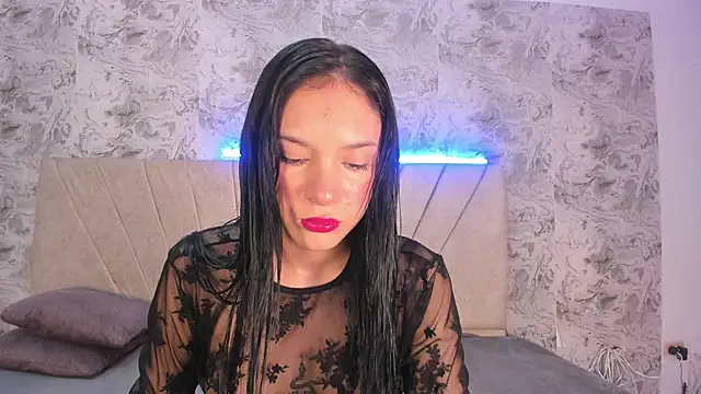 Snapshot of violet_77711 chatting on October 28, 11:14 am violet 77711 online show from October 28, 11:14 am