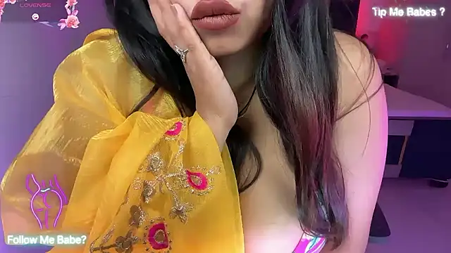 Snapshot of Blackwidow_08 chatting on October 16, 2:40 pm Blackwidow 08 online show from October 16, 2:40 pm