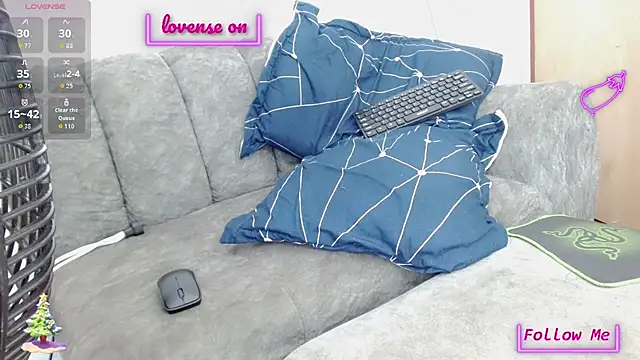 Dulce2415 online show from March 5, 1:34 am