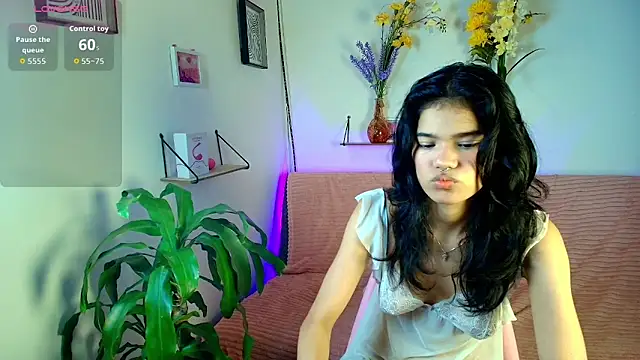 emycarver09 online show from October 14, 12:06 pm