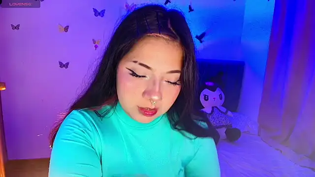 annie-russel online show from November 29, 7:11 am