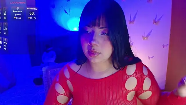 Snapshot of annie-russel chatting on December 18, 3:23 am annie-russel online show from December 18, 3:23 am