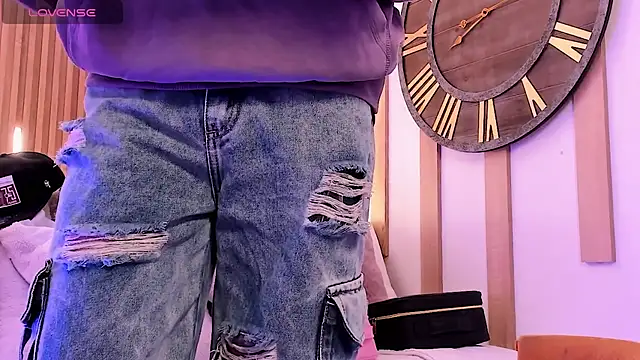 ArianaSantana online show from January 13, 1:05 pm