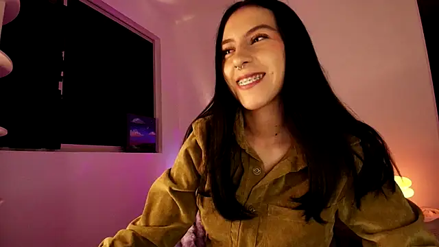 violethun  online show from October 15, 4:01 am