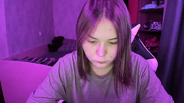 Snapshot of Sophi_gi chatting on October 4, 1:09 pm Sophi gi online show from October 4, 1:09 pm