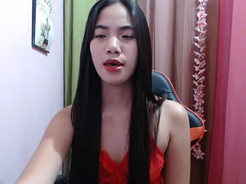 Snapshot of Shy_SexyLady chatting on October 9, 10:02 am Shy SexyLady online show from October 9, 10:02 am