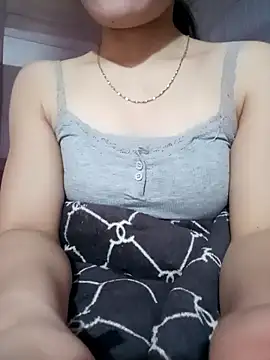 LucyyLy online show from January 10, 12:45 am