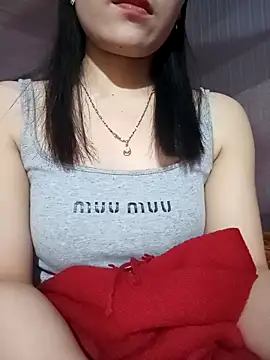 LucyyLy online show from March 11, 12:44 pm