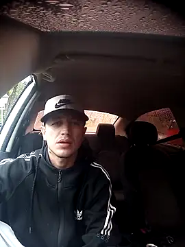 Snapshot of DebutingPathway chatting on October 12, 11:53 am DebutingPathway online show from October 12, 11:53 am