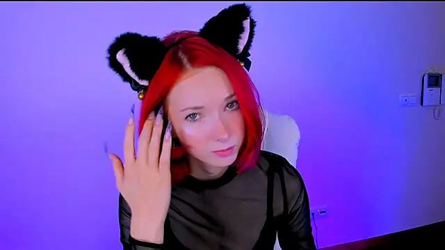 KimBoydd online show from October 2, 7:59 am