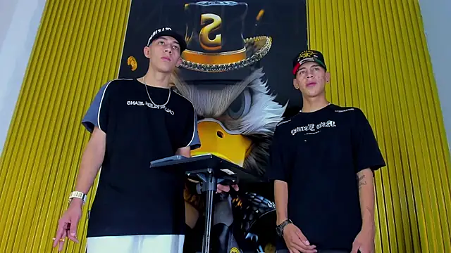 Dante Brown1  online show from October 29, 9:49 pm