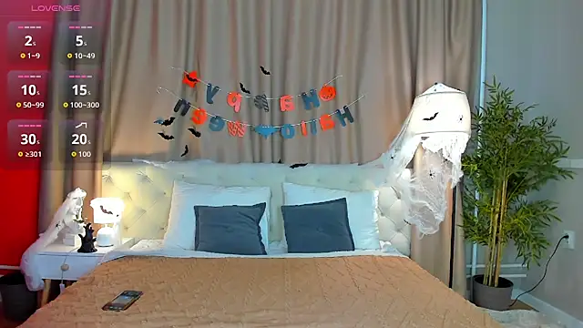 Belle Wa1ker online show from October 28, 8:40 am