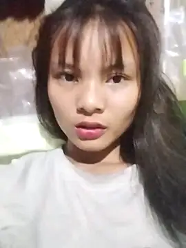 Snapshot of Senh_xxx chatting on October 8, 10:35 am Senh xxx online show from October 8, 10:35 am