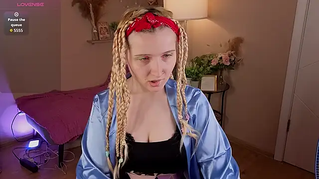 Milana Key online show from December 4, 9:34 pm