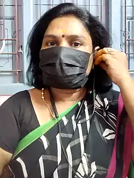Snapshot of Tamil_Azhaghi25 chatting on June 3, 5:40 pm Tamil Azhaghi25 online show from June 3, 5:40 pm