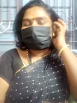 Snapshot of Tamil_Azhaghi25 chatting on June 11, 5:33 pm Tamil Azhaghi25 online show from June 11, 5:33 pm