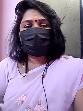 Snapshot of Tamil_Azhaghi25 chatting on June 20, 7:00 am Tamil Azhaghi25 online show from June 20, 7:00 am