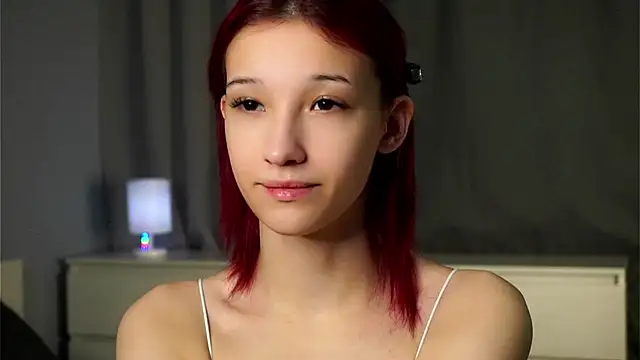 Snapshot of Likalense chatting on November 25, 11:21 am Likalense online show from November 25, 11:21 am