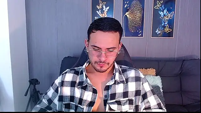 Arontrey21 online show from September 23, 7:17 pm